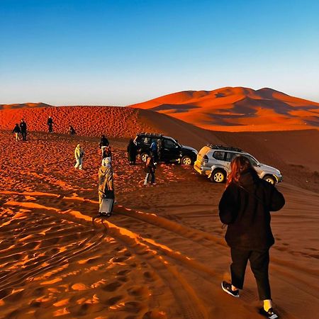 Luxury Sandy Glamping Мерзуга Экстерьер фото