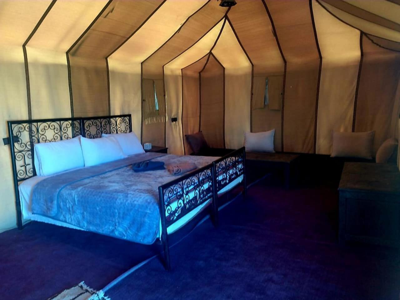 Luxury Sandy Glamping Мерзуга Экстерьер фото